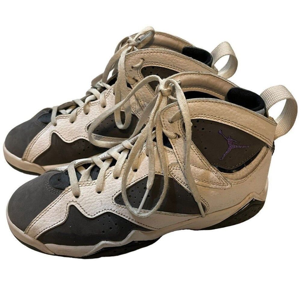 Nike Air Jordan 7 Retro Boy Flint Varsity Lace-Up 4.5Y White Gray Athletic Shoes